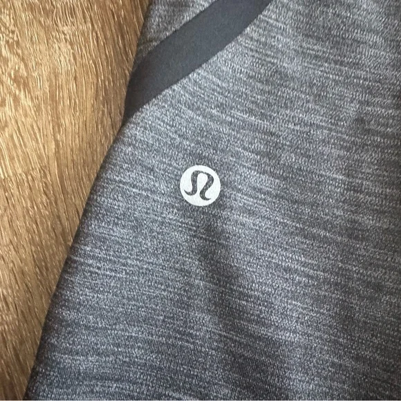 Lululemon On Track Tight - Picture 9 of 12